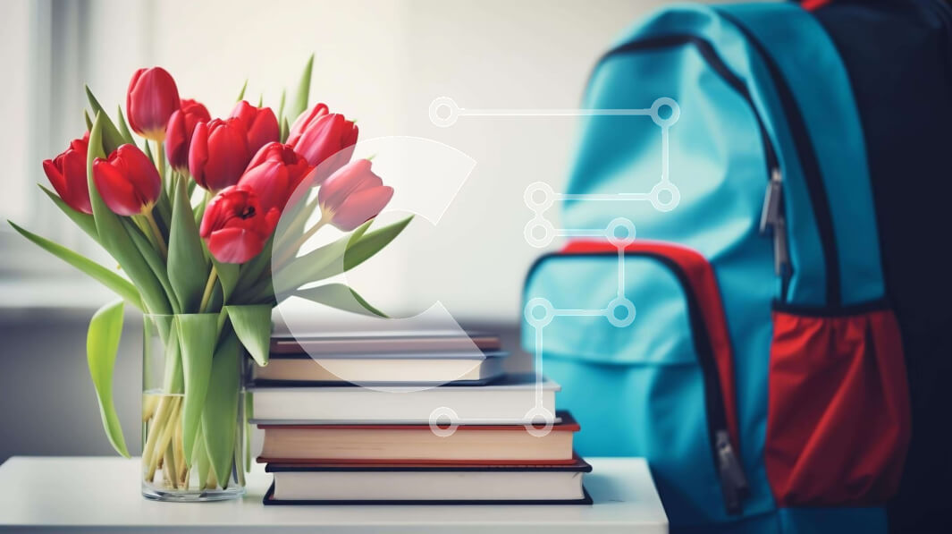 Intra Συλλεκτικό Ξύλινο Παζλ Plywood  4mm - Σακίδιο πλάτης με κόκκινες τουλίπες και βιβλία στο τραπέζι Σε Ξύλινο Κουτί - Διαστάσεις: 10x10 cm – 25 κομμάτια