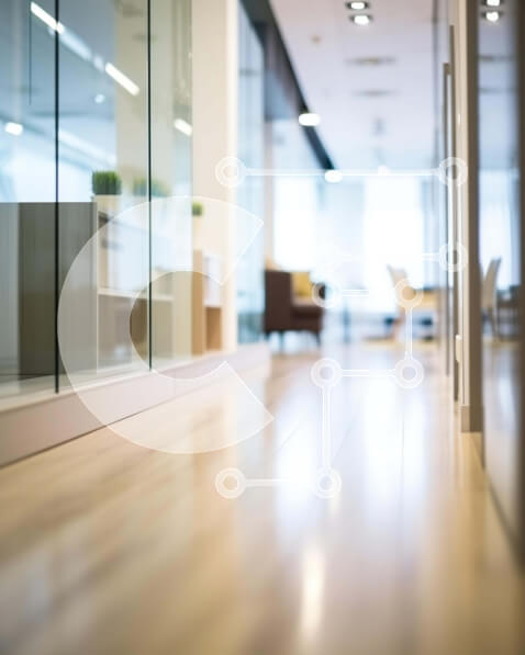 Intra Συλλεκτικό Ξύλινο Παζλ Plywood  4mm - Κενός διάδρομος σε ένα κτίριο γραφείων με γυάλινους τοίχους και ξύλινα πατώματα Σε Ξύλινο Κουτί - Διαστάσεις Puzzle: 10x10 cm – 25 κομμάτια