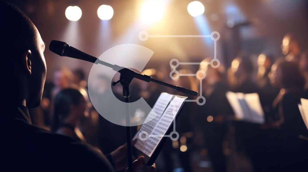 Intra Συλλεκτικό Ξύλινο Παζλ Plywood  4mm - Τραγουδιστής που παίζει στη σκηνή με το κοινό στο παρασκήνιο Σε Ξύλινο Κουτί - Διαστάσεις Puzzle: 10x10 cm – 25 κομμάτια