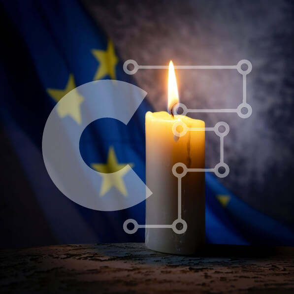 Intra Συλλεκτικό Ξύλινο Παζλ Plywood  4mm - Αναμμένο κερί μπροστά από τη σημαία της ΕΕ Σε Ξύλινο Κουτί - Διαστάσεις: 10x10 cm – 25 κομμάτια