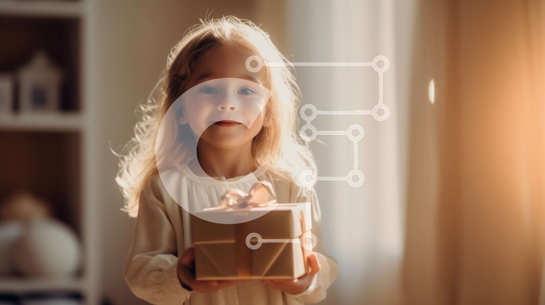 Intra Συλλεκτικό Ξύλινο Παζλ Plywood  4mm - Το ενθουσιασμένο κορίτσι κρατά χρυσό κουτί δώρου μπροστά από το παράθυρο Σε Ξύλινο Κουτί - Διαστάσεις Puzzle: 10x10 cm – 25 κομμάτια