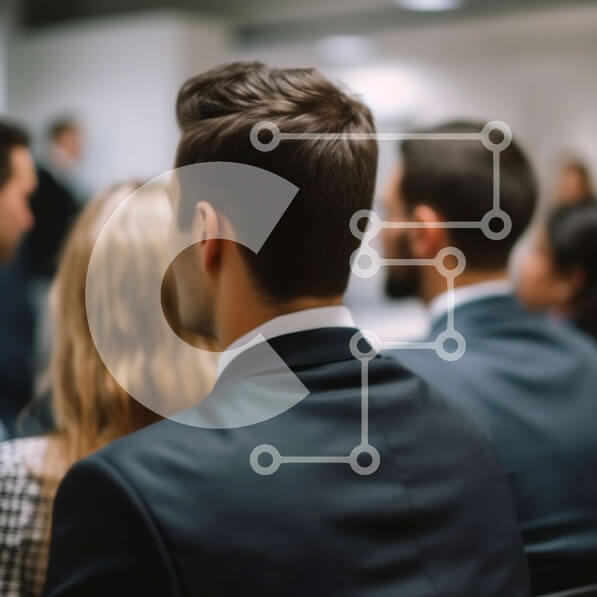 Intra Συλλεκτικό Ξύλινο Παζλ Plywood  4mm - Συνάντηση επιχειρηματιών με φωτογραφία παρουσιαστή Σε Ξύλινο Κουτί - Διαστάσεις Puzzle: 10x10 cm – 25 κομμάτια