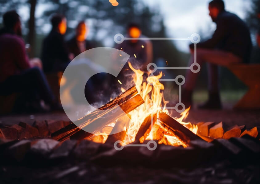 Intra Συλλεκτικό Ξύλινο Παζλ Plywood  4mm - Φωτιά στο δάσος με ανθρώπους να κάθονται γύρω της Σε Ξύλινο Κουτί - Διαστάσεις: 10x10 cm – 25 κομμάτια