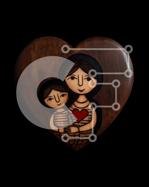 Intra Συλλεκτικό Ξύλινο Παζλ Plywood  4mm - Ξύλινο αντικείμενο σε σχήμα καρδιάς με ζωγραφική απεικόνιση δύο ατόμων που κρατούν τα χέρια Σε Ξύλινο Κουτί - Διαστάσεις: 10x10 cm – 25 κομμάτια