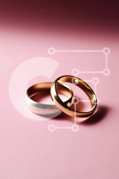 Intra Συλλεκτικό Ξύλινο Παζλ Plywood  4mm - Εκπληκτική εικόνα με δύο χρυσές βέρες σε ροζ φόντο Σε Ξύλινο Κουτί - Διαστάσεις Puzzle: 10x10 cm – 25 κομμάτια