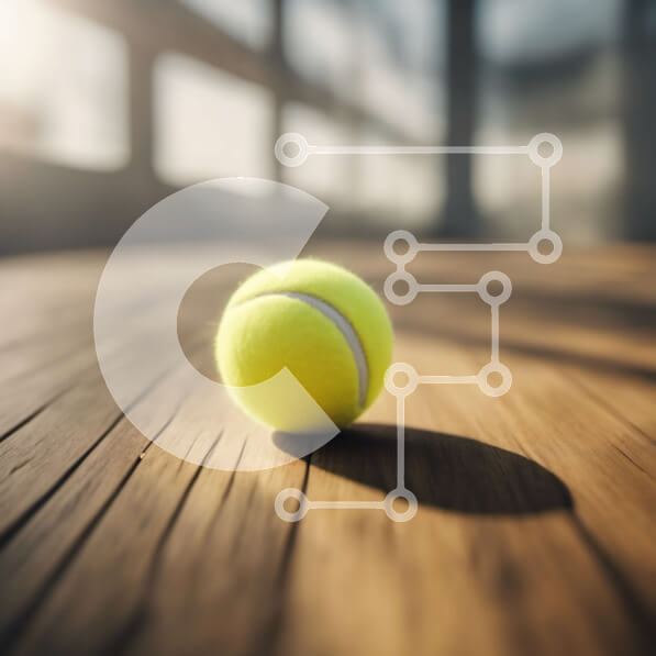 Intra Συλλεκτικό Ξύλινο Παζλ Plywood  4mm - Κίτρινη μπάλα τένις σε ξύλινο τραπέζι με φως του ήλιου Σε Ξύλινο Κουτί - Διαστάσεις Puzzle: 10x10 cm – 25 κομμάτια