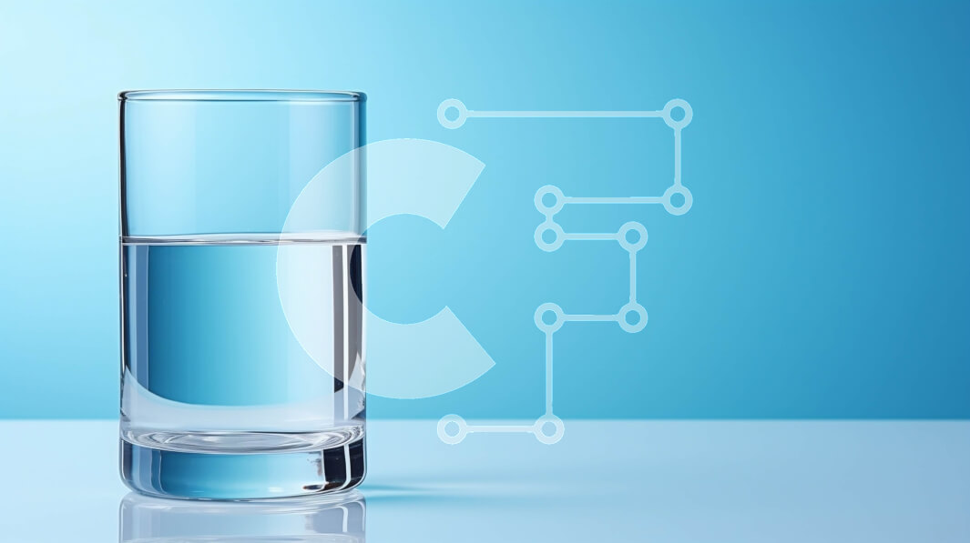 Intra Συλλεκτικό Ξύλινο Παζλ Plywood  4mm - Καθαρό ποτήρι νερό σε μπλε επιφάνεια Σε Ξύλινο Κουτί - Διαστάσεις Puzzle: 10x10 cm – 25 κομμάτια