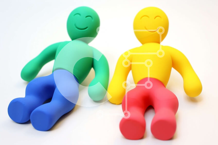 Intra Συλλεκτικό Ξύλινο Παζλ Plywood  4mm - Πολύχρωμες πλαστικές φιγούρες σε λευκό φόντο Σε Ξύλινο Κουτί - Διαστάσεις: 10x10 cm – 25 κομμάτια