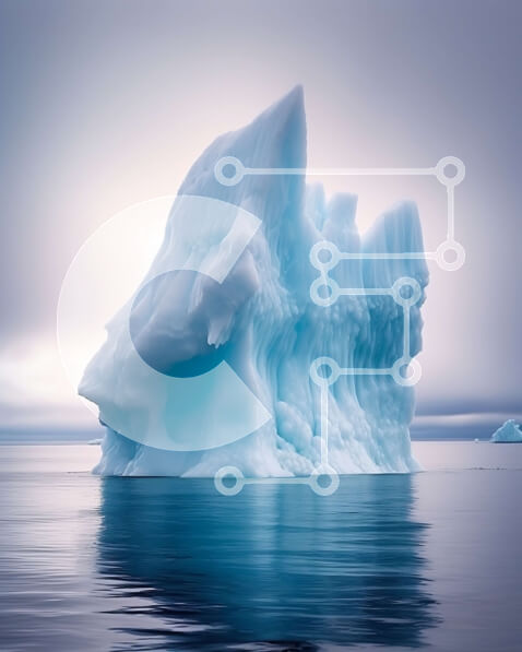 Intra Συλλεκτικό Ξύλινο Παζλ Plywood  4mm - Όμορφη εικόνα του παγόβουνου που επιπλέει στον ωκεανό με φόντο συννεφιασμένο ουρανό Σε Ξύλινο Κουτί - Διαστάσεις: 10x10 cm – 25 κομμάτια