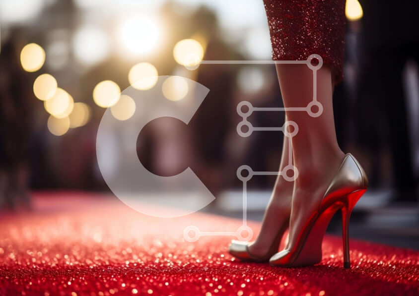 Intra Συλλεκτικό Ξύλινο Παζλ Plywood  4mm - Γυναίκα με ψηλοτάκουνα παπούτσια στο κόκκινο χαλί σε εκδήλωση ή πάρτι Σε Ξύλινο Κουτί - Διαστάσεις Puzzle: 10x10 cm – 25 κομμάτια