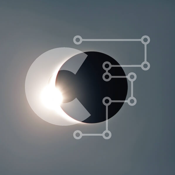 Intra Συλλεκτικό Ξύλινο Παζλ Plywood  4mm - Εκπληκτική ασπρόμαυρη φωτογραφία μιας έκλειψης ηλίου Σε Ξύλινο Κουτί - Διαστάσεις: 10x10 cm – 25 κομμάτια