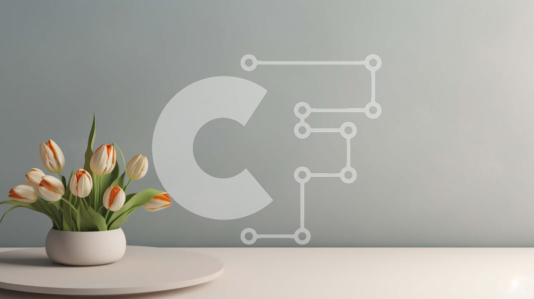 Intra Συλλεκτικό Ξύλινο Παζλ Plywood  4mm - Πορτοκαλί τουλίπες σε βάζο σε λευκό τραπέζι με γαλάζιο φόντο τοίχου Σε Ξύλινο Κουτί - Διαστάσεις: 10x10 cm – 25 κομμάτια