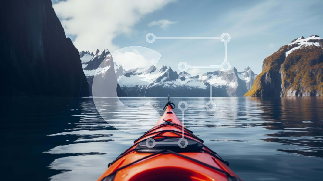 Intra Συλλεκτικό Ξύλινο Παζλ Plywood  4mm - Κόκκινο καγιάκ σε μια γαλήνια λίμνη με φόντο το βουνό Σε Ξύλινο Κουτί - Διαστάσεις: 10x10 cm – 25 κομμάτια