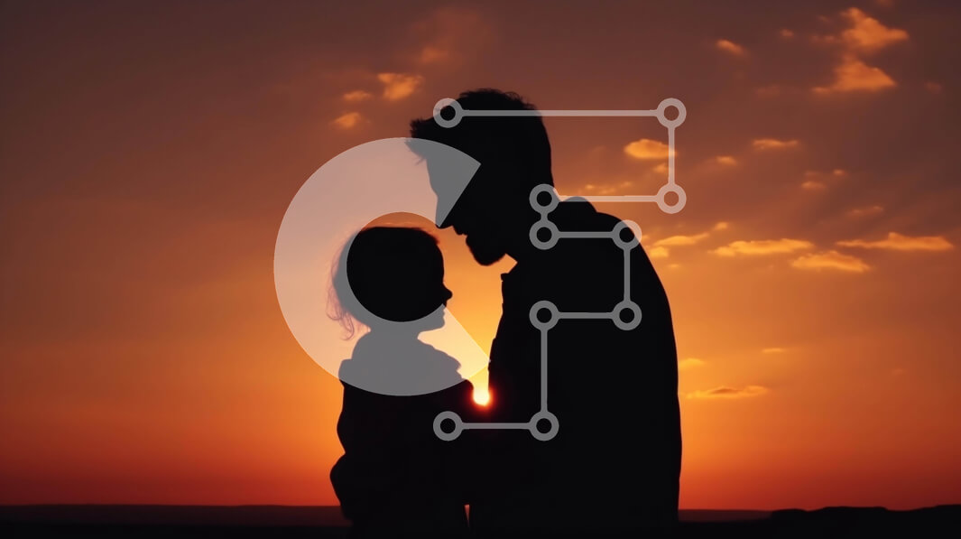 Intra Συλλεκτικό Ξύλινο Παζλ Plywood  4mm - Πατέρας και παιδί αγκαλιάζονται κατά τη διάρκεια ενός όμορφου ηλιοβασιλέματος Σε Ξύλινο Κουτί - Διαστάσεις Puzzle: 10x10 cm – 25 κομμάτια