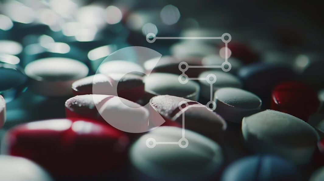 Intra Συλλεκτικό Ξύλινο Παζλ Plywood  4mm - Πολύχρωμες κάψουλες χαπιών διάσπαρτες στο τραπέζι Σε Ξύλινο Κουτί - Διαστάσεις Puzzle: 10x10 cm – 25 κομμάτια