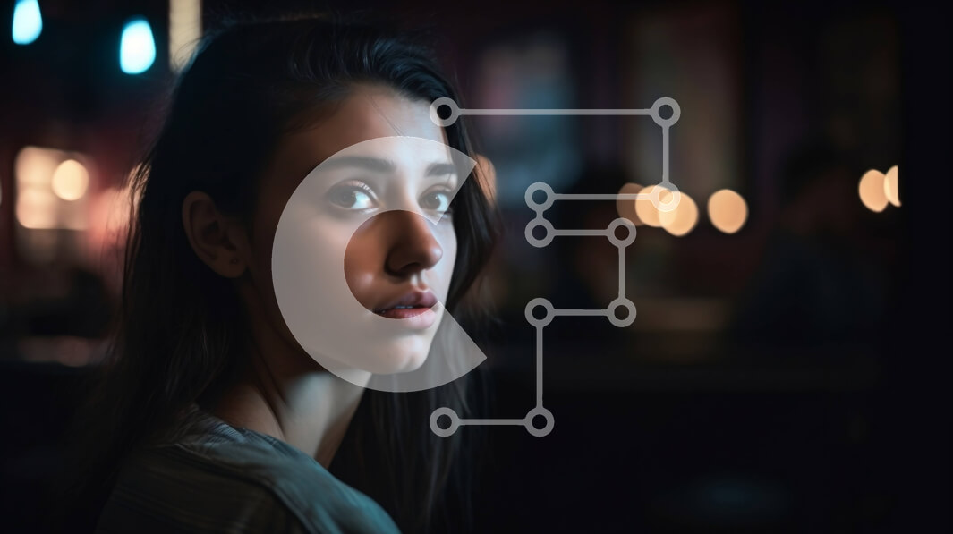 Intra Συλλεκτικό Ξύλινο Παζλ Plywood  4mm - Σοβαρή νεαρή γυναίκα σε ένα μπαρ βαθιά στη σκέψη Σε Ξύλινο Κουτί - Διαστάσεις Puzzle: 10x10 cm – 25 κομμάτια