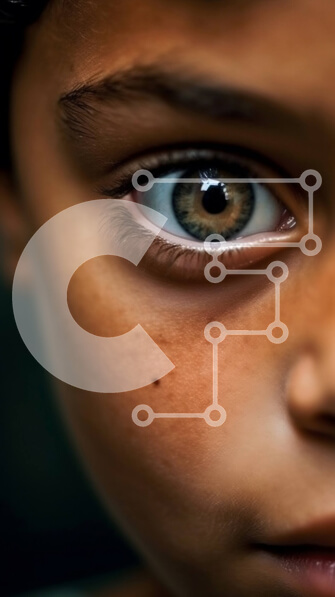 Intra Συλλεκτικό Ξύλινο Παζλ Plywood  4mm - Σοβαρή έκφραση στο πρόσωπο του νεαρού αγοριού σε κοντινό πλάνο Σε Ξύλινο Κουτί - Διαστάσεις Puzzle: 10x10 cm – 25 κομμάτια