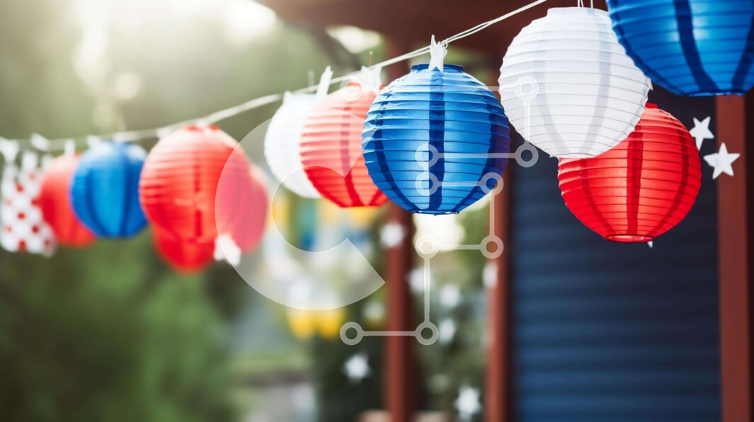 Intra Συλλεκτικό Ξύλινο Παζλ Plywood  4mm - Κόκκινα, λευκά και μπλε χάρτινα φανάρια 4ης Ιουλίου Σε Ξύλινο Κουτί - Διαστάσεις: 10x10 cm – 25 κομμάτια