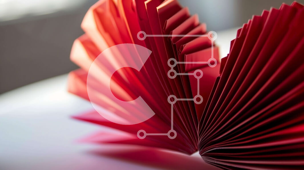 Intra Συλλεκτικό Ξύλινο Παζλ Plywood  4mm - Διπλωμένο βιβλίο σε σχήμα καρδιάς σε άδειο τραπέζι Σε Ξύλινο Κουτί - Διαστάσεις Puzzle: 10x10 cm – 25 κομμάτια