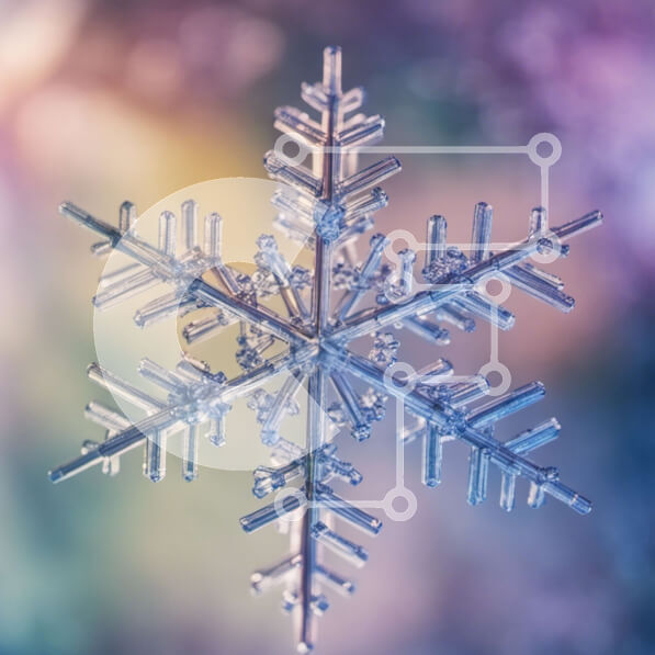 Intra Συλλεκτικό Ξύλινο Παζλ Plywood  4mm - Νιφάδα χιονιού σε πρώτο πλάνο με αφηρημένο θολό φόντο Σε Ξύλινο Κουτί - Διαστάσεις Puzzle: 10x10 cm – 25 κομμάτια