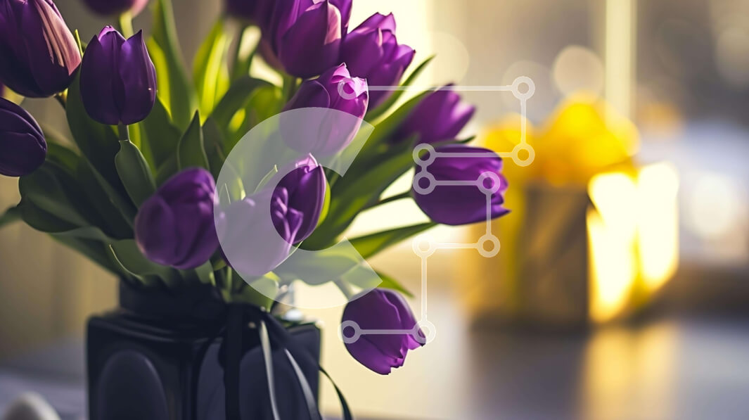 Intra Συλλεκτικό Ξύλινο Παζλ Plywood  4mm - Μωβ τουλίπες σε μαύρο βάζο δίπλα στο παράθυρο Σε Ξύλινο Κουτί - Διαστάσεις: 10x10 cm – 25 κομμάτια