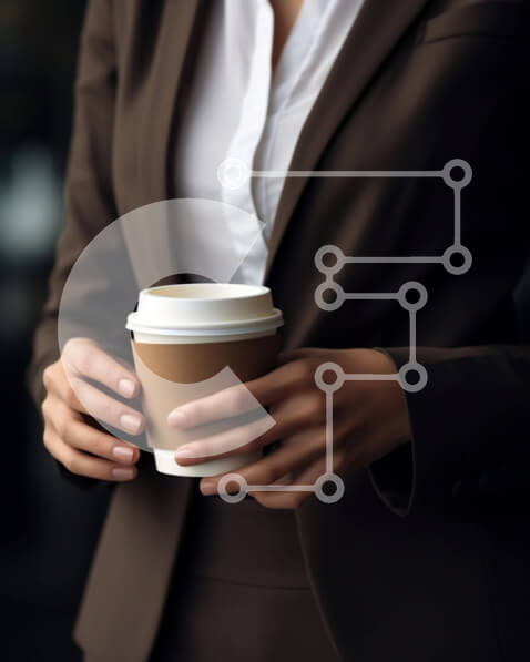 Intra Συλλεκτικό Ξύλινο Παζλ Plywood  4mm - Κομψή επιχειρηματίας με φλιτζάνι καφέ Σε Ξύλινο Κουτί - Διαστάσεις Puzzle: 10x10 cm – 25 κομμάτια