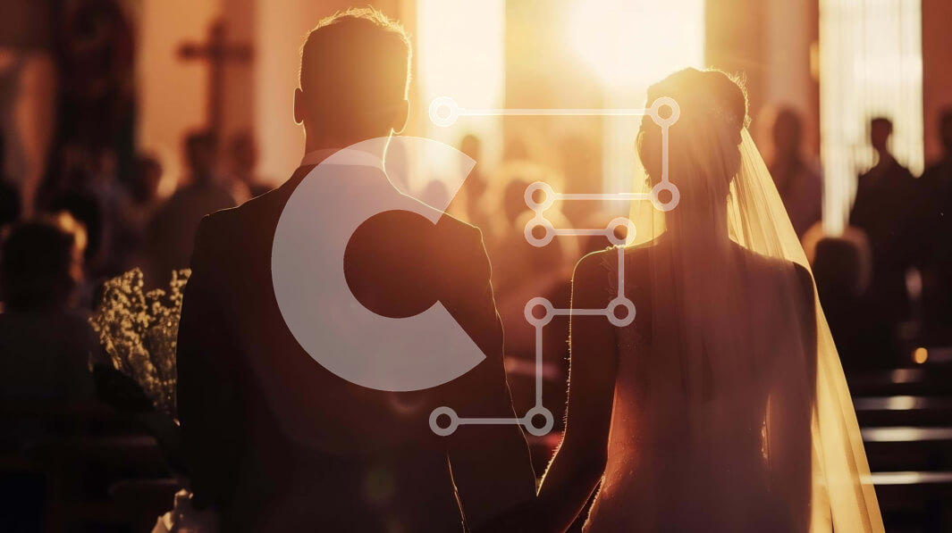 Intra Συλλεκτικό Ξύλινο Παζλ Plywood  4mm - Η νύφη και ο γαμπρός περπατούν στο διάδρομο κατά τη διάρκεια της γαμήλιας τελετής Σε Ξύλινο Κουτί - Διαστάσεις Puzzle: 10x10 cm – 25 κομμάτια