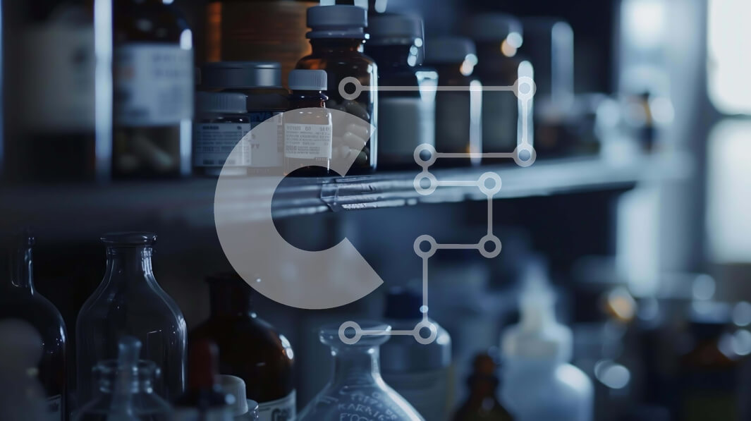 Intra Συλλεκτικό Ξύλινο Παζλ Plywood  4mm - Ράφι με διάφορα φάρμακα και μπουκάλια Σε Ξύλινο Κουτί - Διαστάσεις Puzzle: 10x10 cm – 25 κομμάτια