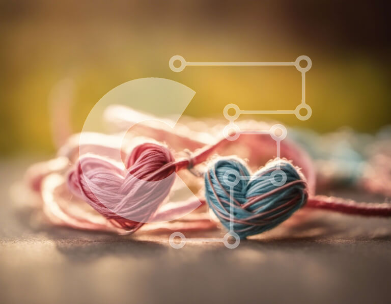 Intra Συλλεκτικό Ξύλινο Παζλ Plywood  4mm - Μπάλες νήματος σε σχήμα καρδιάς - Αγάπη και Φιλία Σε Ξύλινο Κουτί - Διαστάσεις Puzzle: 10x10 cm – 25 κομμάτια