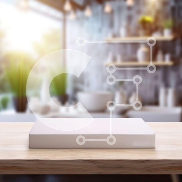 Intra Συλλεκτικό Ξύλινο Παζλ Plywood  4mm - Κενό λευκό κουτί σε ξύλινο τραπέζι με θέα στην πόλη Σε Ξύλινο Κουτί - Διαστάσεις Puzzle: 10x10 cm – 25 κομμάτια