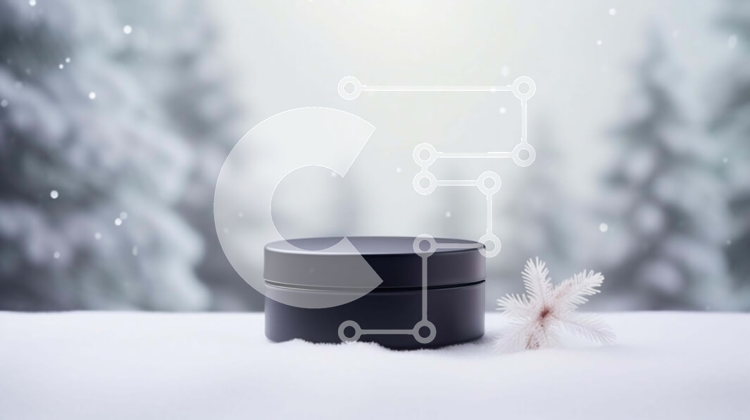 Intra Συλλεκτικό Ξύλινο Παζλ Plywood  4mm - Μαύρο βάζο στο χιόνι με χειμερινό φόντο Σε Ξύλινο Κουτί - Διαστάσεις Puzzle: 10x10 cm – 25 κομμάτια