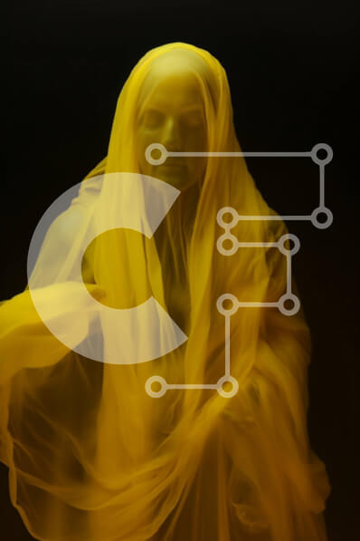 Intra Συλλεκτικό Ξύλινο Παζλ Plywood  4mm - Γυναίκα με κίτρινη στολή με πέπλο Σε Ξύλινο Κουτί - Διαστάσεις Puzzle: 10x10 cm – 25 κομμάτια