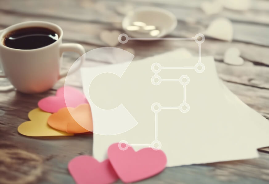 Intra Συλλεκτικό Ξύλινο Παζλ Plywood  4mm - Φλιτζάνι καφέ με χάρτινες καρδιές σε σχήμα καρδιάς σε ξύλινο τραπέζι Σε Ξύλινο Κουτί - Διαστάσεις Puzzle: 10x10 cm – 25 κομμάτια