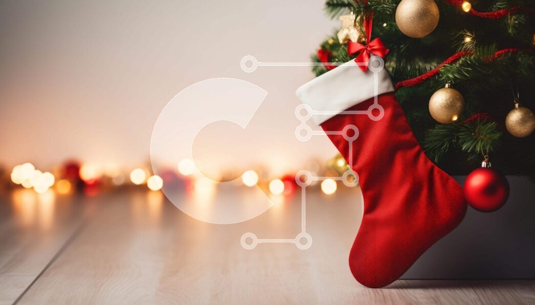 Intra Συλλεκτικό Ξύλινο Παζλ Plywood  4mm - Κόκκινη κάλτσα που κρέμεται από χριστουγεννιάτικο δέντρο με φωτάκια και στολίδια Σε Ξύλινο Κουτί - Διαστάσεις: 10x10 cm – 25 κομμάτια