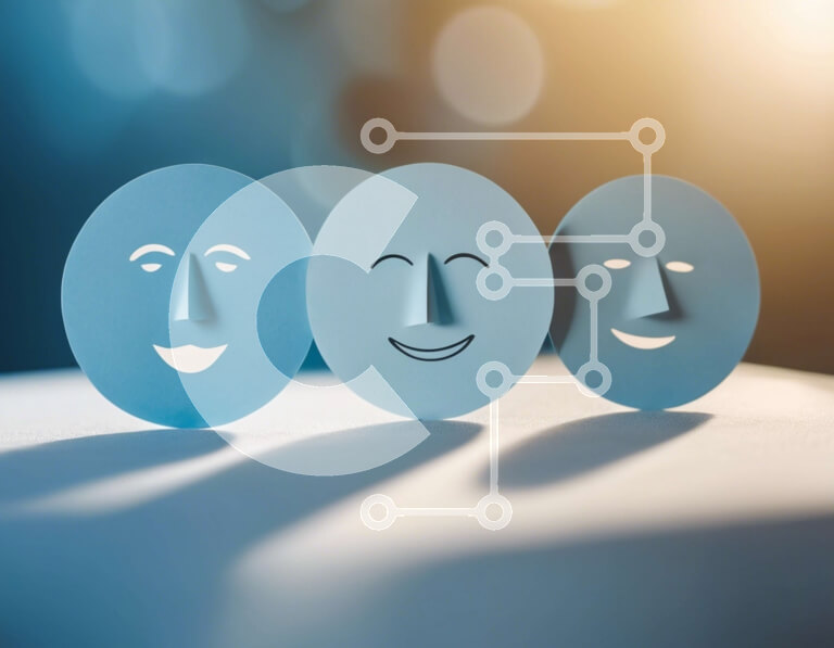 Intra Συλλεκτικό Ξύλινο Παζλ Plywood  4mm - Ομάδα χαμογελαστών μάσκες από μπλε χαρτί Σε Ξύλινο Κουτί - Διαστάσεις Puzzle: 10x10 cm – 25 κομμάτια