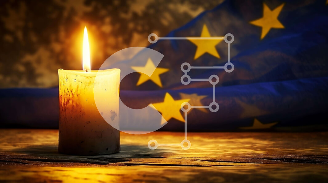 Intra Συλλεκτικό Ξύλινο Παζλ Plywood  4mm - Κερί με σημαία της ΕΕ Σε Ξύλινο Κουτί - Διαστάσεις Puzzle: 10x10 cm – 25 κομμάτια