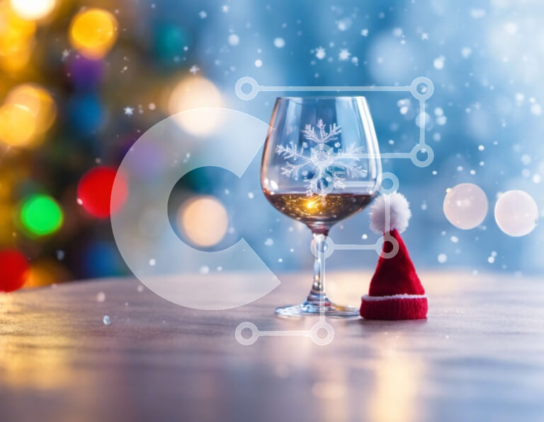 Intra Συλλεκτικό Ξύλινο Παζλ Plywood  4mm - Χριστουγεννιάτικο κρασί με καπέλο και δέντρο από νιφάδα χιονιού Σε Ξύλινο Κουτί - Διαστάσεις: 10x10 cm – 25 κομμάτια