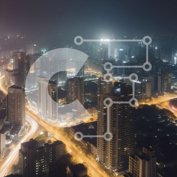 Intra Συλλεκτικό Ξύλινο Παζλ Plywood  4mm - Ζωντανός νυχτερινός ορίζοντας της πόλης με μοντέρνα κτήρια και ορεινή σιλουέτα Σε Ξύλινο Κουτί - Διαστάσεις Puzzle: 10x10 cm – 25 κομμάτια