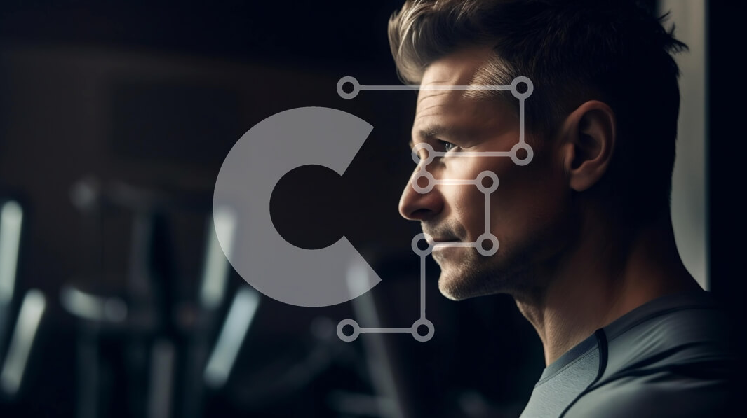 Intra Συλλεκτικό Ξύλινο Παζλ Plywood  4mm - Fit Man Multitasking στο γυμναστήριο με το τηλέφωνο στο χέρι Σε Ξύλινο Κουτί - Διαστάσεις Puzzle: 10x10 cm – 25 κομμάτια