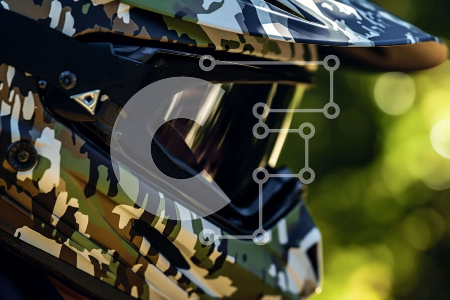 Intra Συλλεκτικό Ξύλινο Παζλ Plywood  4mm - Καμουφλαρισμένο κράνος για υπαίθριες δραστηριότητες Σε Ξύλινο Κουτί - Διαστάσεις Puzzle: 10x10 cm – 25 κομμάτια