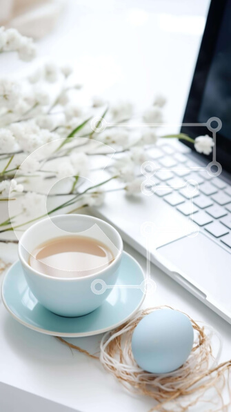 Intra Συλλεκτικό Ξύλινο Παζλ Plywood  4mm - Ανοιξιάτικος χώρος εργασίας με καφέ, πασχαλινό αυγό και λουλούδια Σε Ξύλινο Κουτί - Διαστάσεις Puzzle: 10x10 cm – 25 κομμάτια