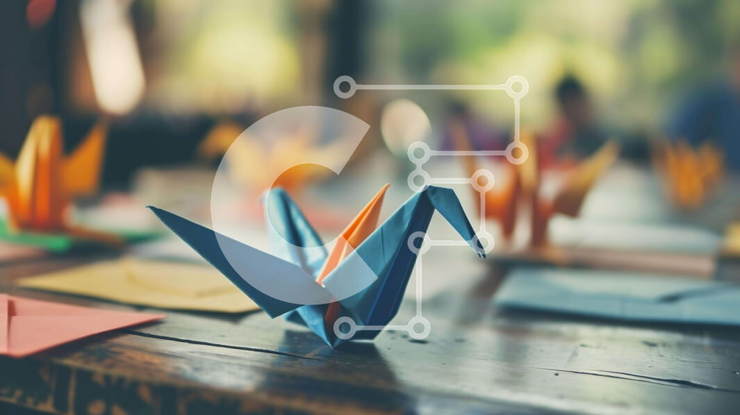 Intra Συλλεκτικό Ξύλινο Παζλ Plywood  4mm - Γερανοί Origami σε ξύλινο τραπέζι Σε Ξύλινο Κουτί - Διαστάσεις Puzzle: 10x10 cm – 25 κομμάτια