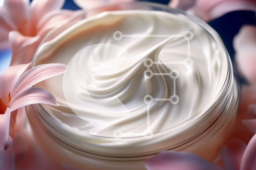 Σετ των 2 Intra Συλλεκτικό Ξύλινο Παζλ Plywood  4mm - Κοντινή όψη του βάζου σαντιγί στο τραπέζι με ροζ λουλούδια στο φόντο Σε Ξύλινο Κουτί - Διαστάσεις: 10x10 cm – 25 κομμάτια