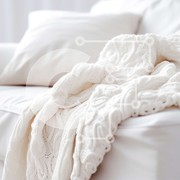 Intra Συλλεκτικό Ξύλινο Παζλ Plywood  4mm - Φιλόξενο σαλόνι με απαλή λευκή κουβέρτα στον καναπέ Σε Ξύλινο Κουτί - Διαστάσεις Puzzle: 10x10 cm – 25 κομμάτια