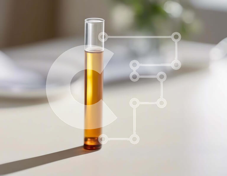 Intra Συλλεκτικό Ξύλινο Παζλ Plywood  4mm - Γυάλινος σωλήνας με πορτοκαλί υγρό στο τραπέζι Σε Ξύλινο Κουτί - Διαστάσεις: 10x10 cm – 25 κομμάτια