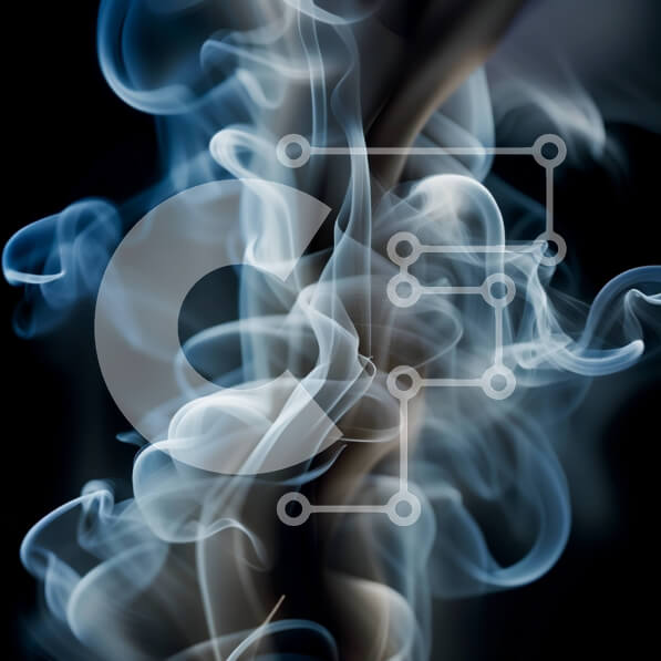 Intra Συλλεκτικό Ξύλινο Παζλ Plywood  4mm - Εκπληκτική ασπρόμαυρη φωτογραφία γυναίκας σε βραχώδη παραλία Σε Ξύλινο Κουτί - Διαστάσεις Puzzle: 10x10 cm – 25 κομμάτια