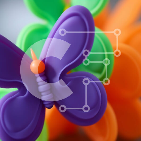 Intra Συλλεκτικό Ξύλινο Παζλ Plywood  4mm - Πολύχρωμες οδοντογλυφίδες πεταλούδας σε οδοντόβουρτσες Σε Ξύλινο Κουτί - Διαστάσεις: 10x10 cm – 25 κομμάτια