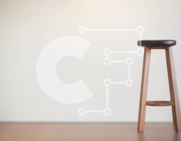 Intra Συλλεκτικό Ξύλινο Παζλ Plywood  4mm - Ξύλινο σκαμπό μπαρ μπροστά από τον άδειο λευκό τοίχο Σε Ξύλινο Κουτί - Διαστάσεις Puzzle: 10x10 cm – 25 κομμάτια