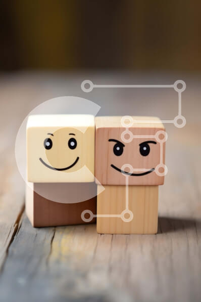 Intra Συλλεκτικό Ξύλινο Παζλ Plywood  4mm - Ξύλινοι μπλοκ Smiley Face Σε Ξύλινο Κουτί - Διαστάσεις: 10x10 cm – 25 κομμάτια