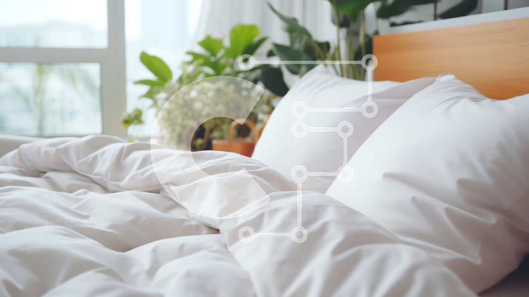 Intra Συλλεκτικό Ξύλινο Παζλ Plywood  4mm - Κρεβάτι με λευκά σεντόνια και μαξιλάρια σε ένα φωτεινό δωμάτιο Σε Ξύλινο Κουτί - Διαστάσεις Puzzle: 10x10 cm – 25 κομμάτια